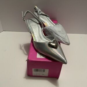 New Silver Heart-Embellished Women's Shoes